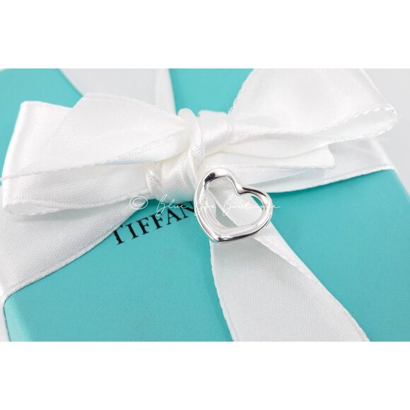 Tiffany & Co. Open Heart Charm Pendant Elsa Peretti Vintage Small 15mm in Silver - Picture 2 of 7